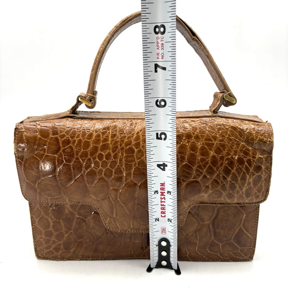 1960s Petit Honey Croc Embossed Patent Leather Top Handle Clutch Made in Italy - Picture 16 of 16